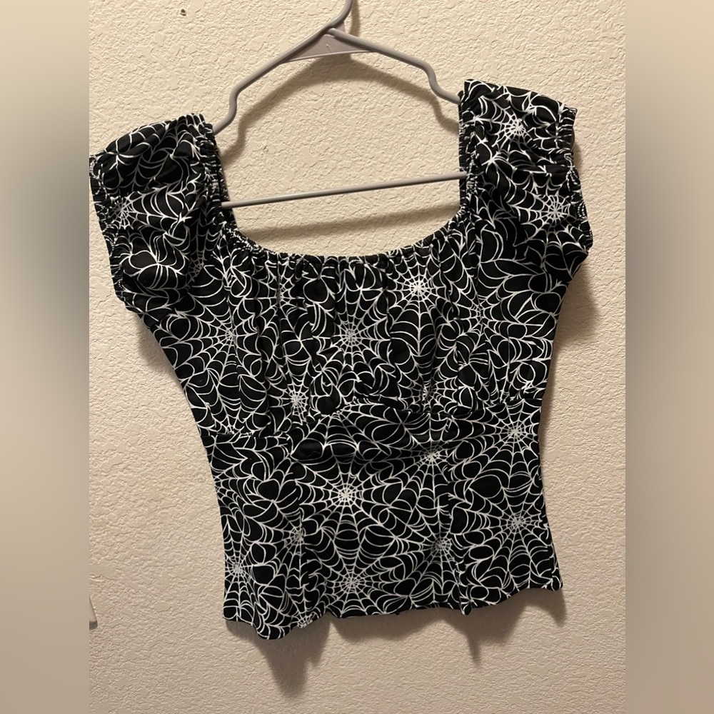 Pinup Couture Spiderweb peasant top size S
